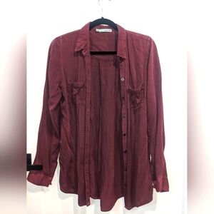 Maroon, flowy, button up collared shirt